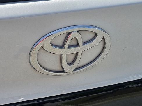 Used 2025 Toyota Camry XSE FWD image 39