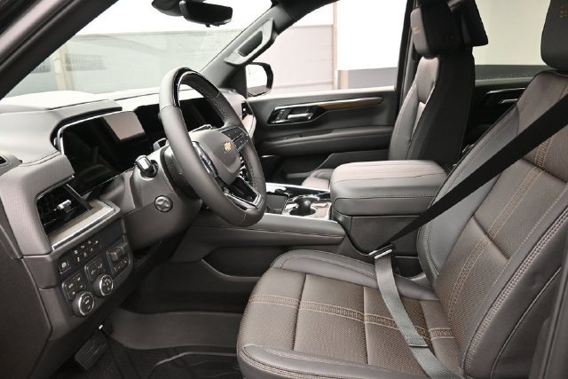New 2026 Chevrolet Tahoe High Country AWD/4WD image 8