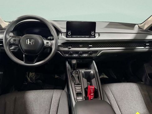 Used 2024 Honda Accord EX image 11