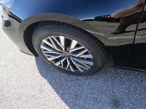 Used 2024 Nissan Altima 2.5 SV FWD image 22