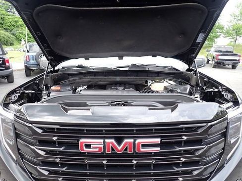 Used 2022 GMC Sierra 1500 Elevation AWD/4WD image 16