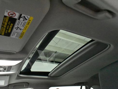 Used 2022 Toyota RAV4 XLE image 20