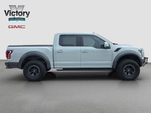 Used 2017 Ford F150 Raptor w/ Equipment Group 802A Luxury AWD/4WD image 19