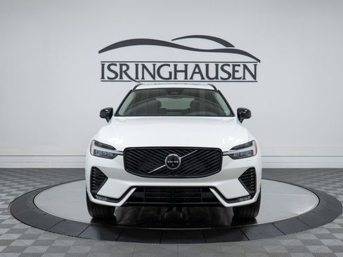 New 2026 Volvo XC60 B5 Ultra w/ Climate Package AWD/4WD image 2