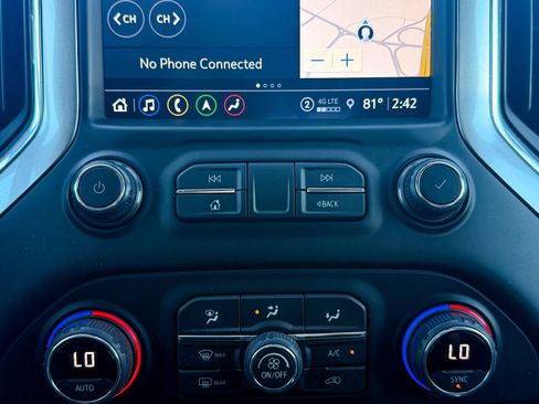 Certified 2021 Chevrolet Silverado 2500 LTZ w/ LTZ Plus Package AWD/4WD image 27