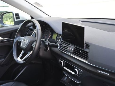 Used 2023 Audi Q5 2.0T Premium w/ Convenience Package AWD/4WD image 28