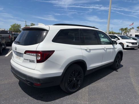 Used 2021 Honda Pilot Black Edition image 7