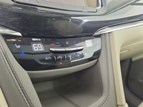 Certified 2023 Cadillac XT6 Premium Luxury w/ Technology Package image 30