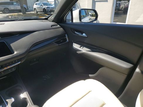 Certified 2023 Cadillac XT4 Sport image 18