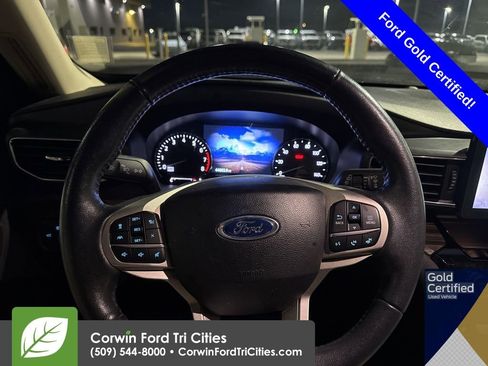 Used 2022 Ford Explorer Limited image 2