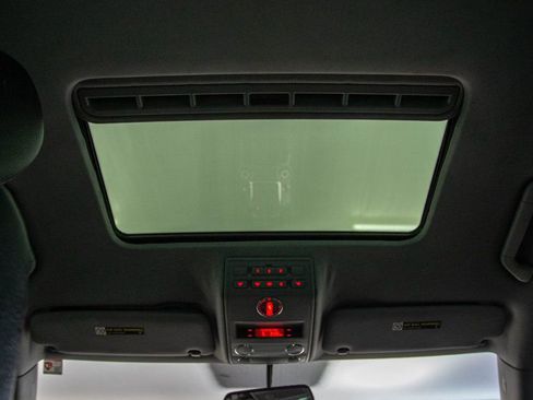 Used 2008 Volkswagen Touareg V10 TDI image 59