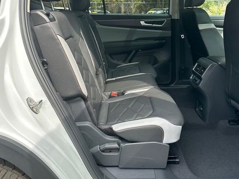 New 2026 Volkswagen Atlas Peak Edition AWD/4WD image 15