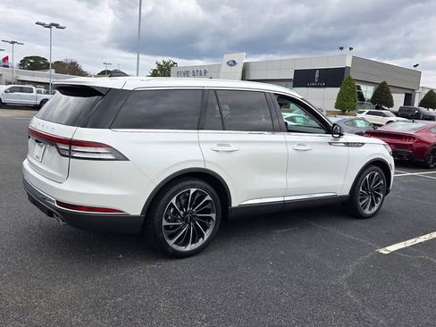 New 2026 Lincoln Aviator Reserve image 13
