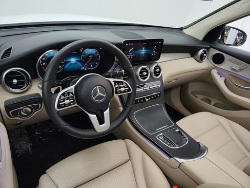 Used 2022 Mercedes-Benz GLC 300 image 9
