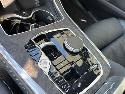 Certified 2023 BMW X7 xDrive40i w/ M Sport Package image 24