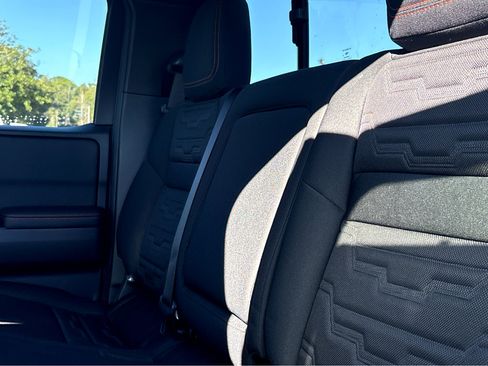 New 2026 Nissan Frontier PRO-4X w/ Pro-4x Convenience Package image 19