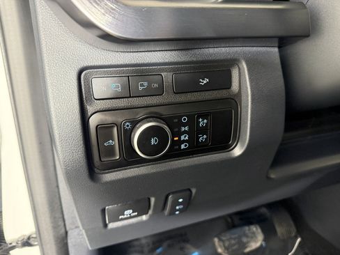 Used 2023 Ford F350 Lariat w/ FX4 Off-Road Package AWD/4WD image 25