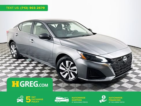 Used 2024 Nissan Altima 2.5 S image 1