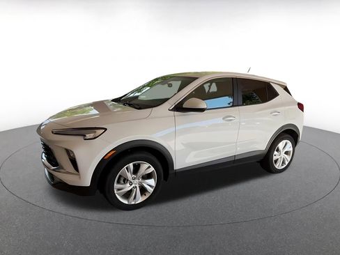 Used 2025 Buick Encore GX Preferred FWD image 8