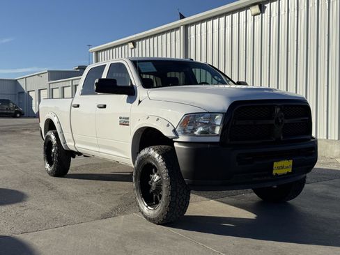 Used 2015 RAM 2500 Tradesman w/ Chrome Appearance Group image 2