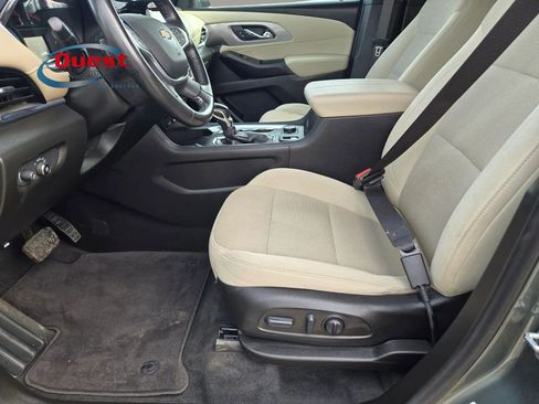 Used 2022 Chevrolet Traverse LT AWD/4WD image 36