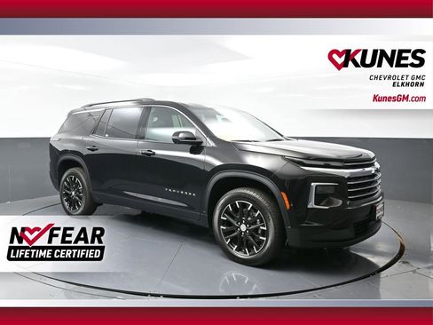 New 2026 Chevrolet Traverse LT w/ Sun and Wheel Package image 1