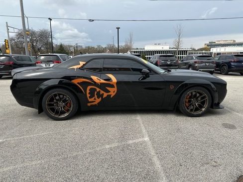 Used 2022 Dodge Challenger SRT Hellcat RWD image 6