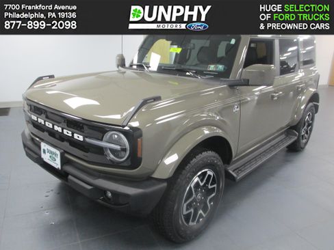Used 2025 Ford Bronco Outer Banks AWD/4WD image 1