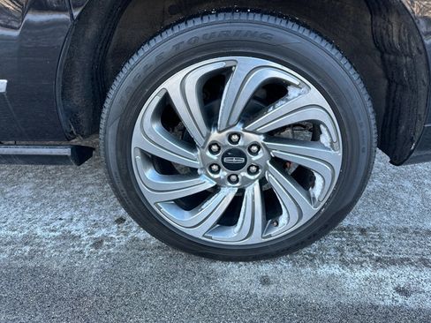 Used 2023 Lincoln Navigator L 4WD image 13