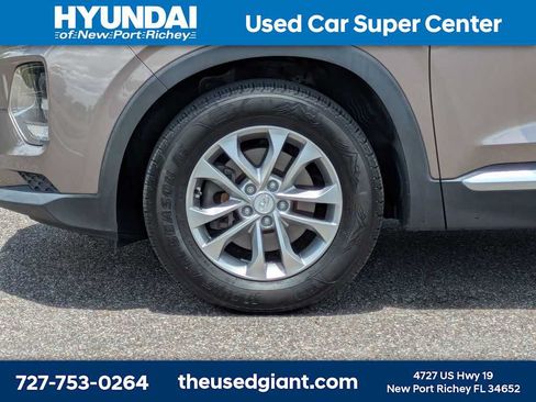 Used 2020 Hyundai Santa Fe SE w/ Cargo Package FWD image 10