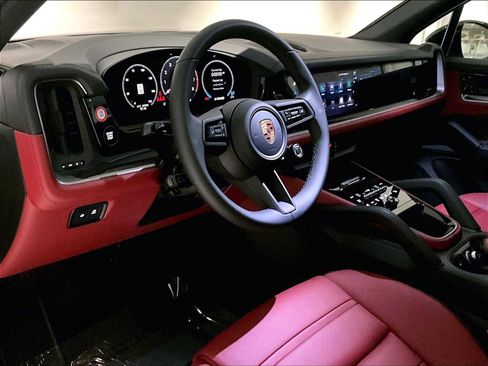 New 2026 Porsche Cayenne E-Hybrid image 4