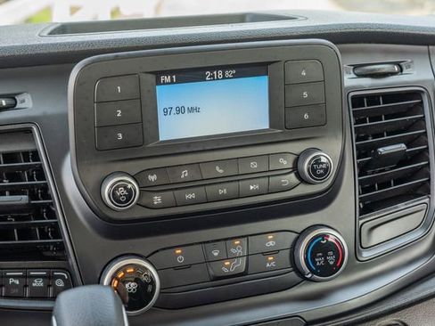 Used 2020 Ford Transit 350 XL image 28