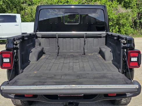 Used 2020 Jeep Gladiator Rubicon AWD/4WD image 16