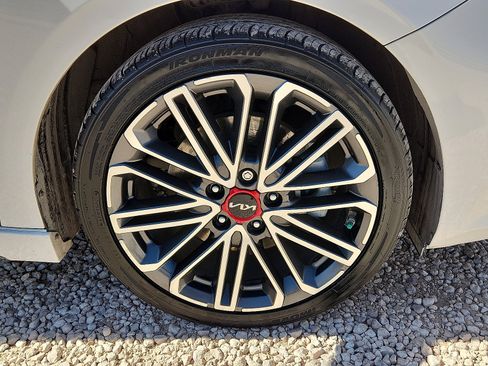 Used 2022 Kia Forte GT w/ GT Technology Package FWD image 7