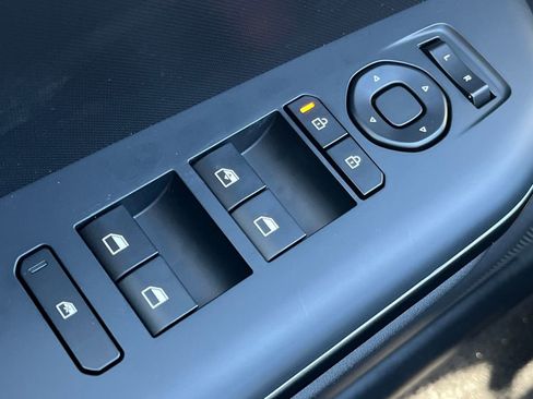 New 2026 Kia K4 LXS image 18