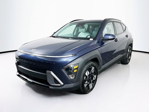 Used 2025 Hyundai Kona SEL FWD image 3