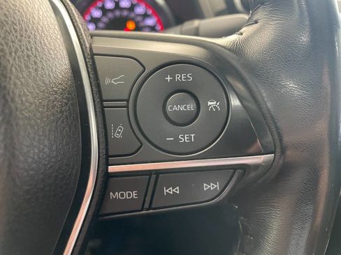 Used 2019 Toyota Camry XSE image 39