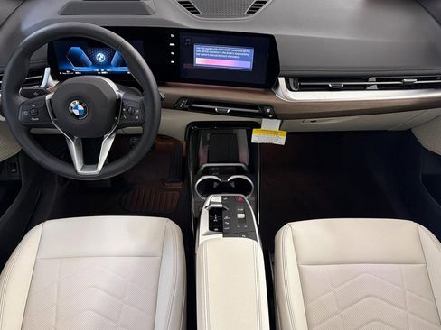 Used 2026 BMW X1 xDrive28i w/ Technology Package image 15
