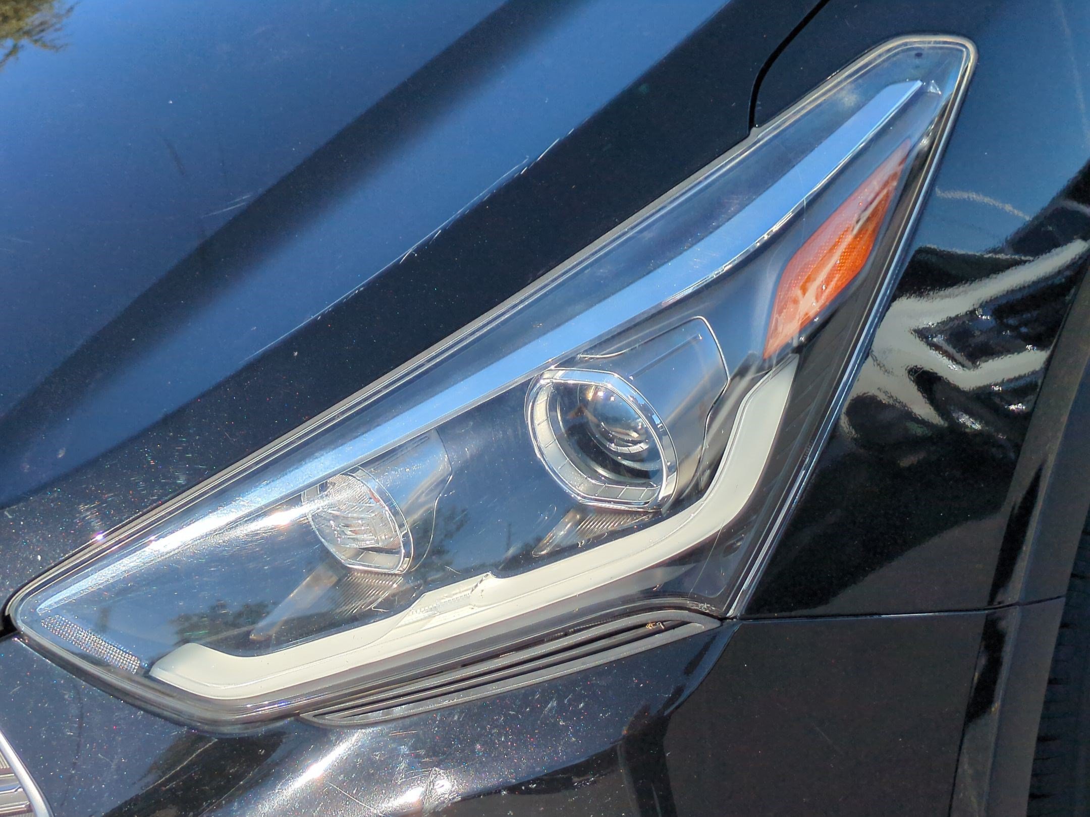Used 2018 Hyundai Santa Fe Limited AWD/4WD image 10