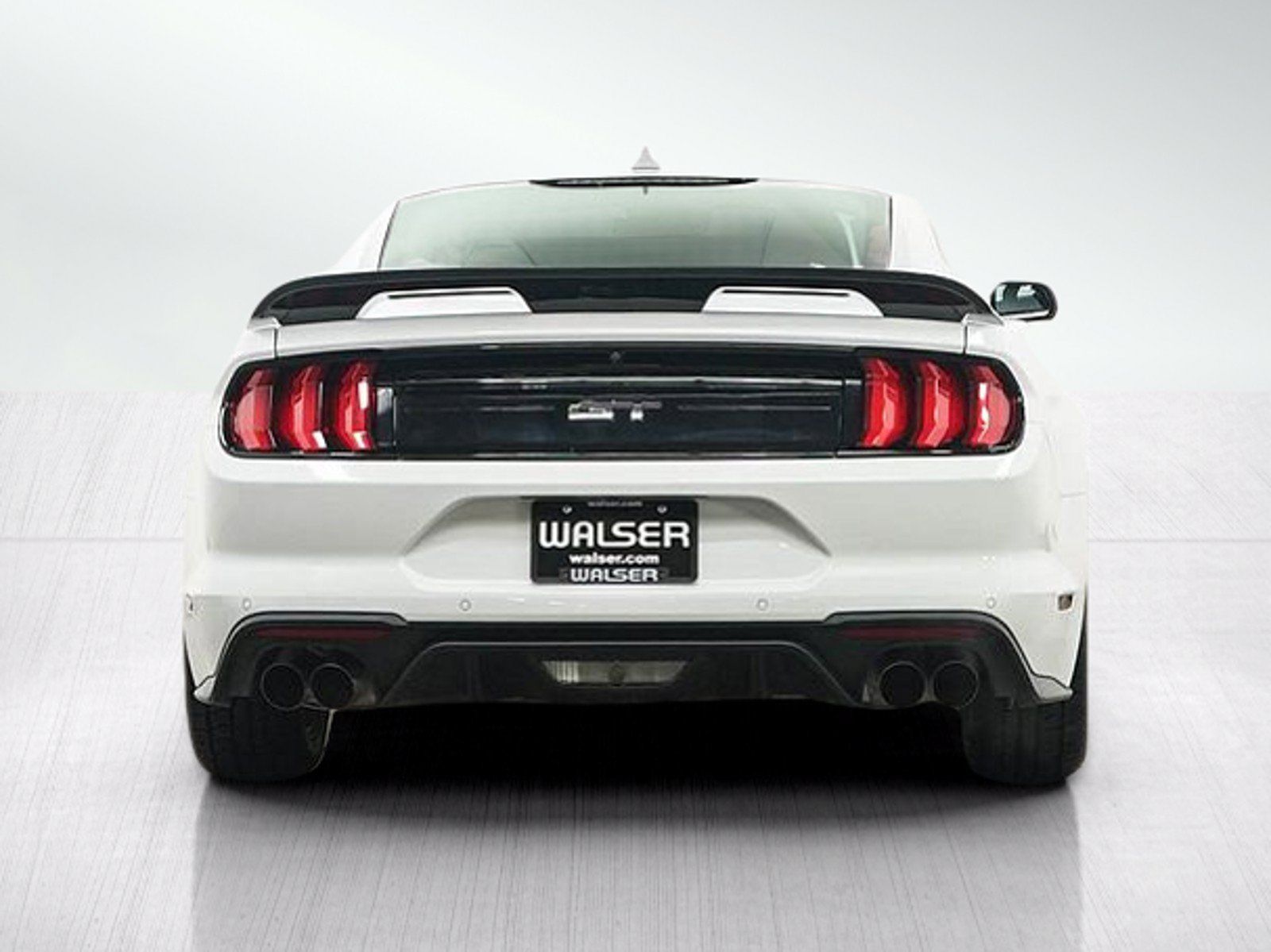 Used 2022 Ford Mustang GT RWD image 4