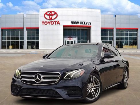 Used 2018 Mercedes-Benz E 300 image 1