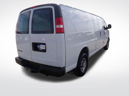 Used 2020 Chevrolet Express 2500 Extended w/ Driver Convenience Package image 12