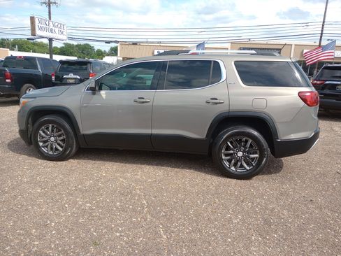 Used 2019 GMC Acadia SLT FWD image 4