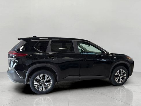 Used 2023 Nissan Rogue SV image 7