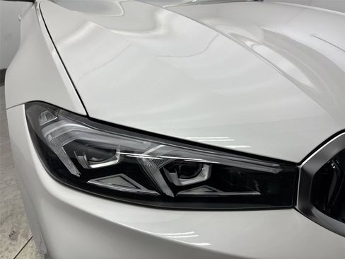 New 2026 BMW 330i xDrive Sedan w/ Convenience Package image 18