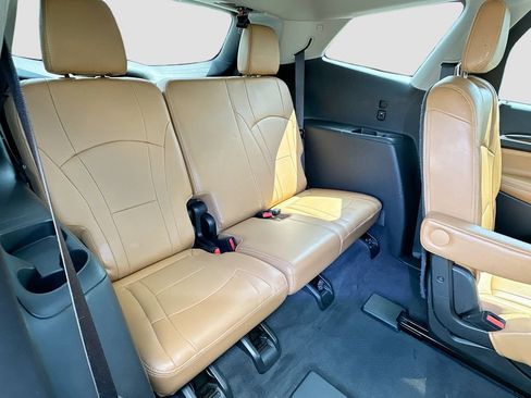 Used 2018 Buick Enclave Essence FWD image 34