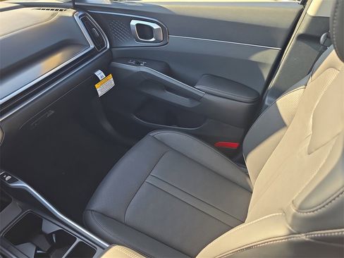 New 2026 Kia Sorento S image 15
