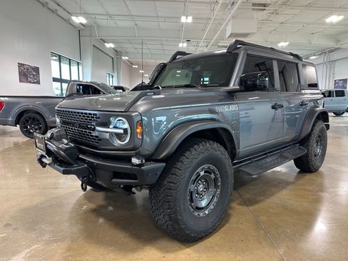 Used 2024 Ford Bronco Everglades AWD/4WD image 3