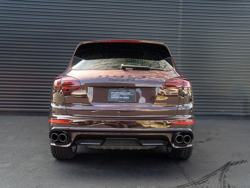 Used 2018 Porsche Cayenne GTS AWD/4WD image 29