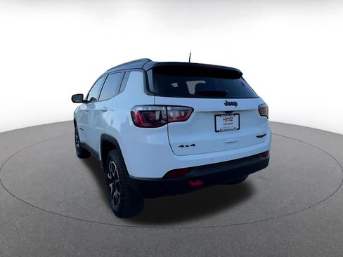 Used 2025 Jeep Compass Trailhawk AWD/4WD image 11